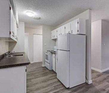 Premier Suite - 1 Bedroom - Photo 3