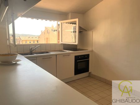 Location Appartement 4 pièces 131m² AIX EN PROVENCE 13100 - Photo 2