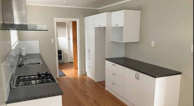 Hillcrest, 3 bedrooms - Photo 1