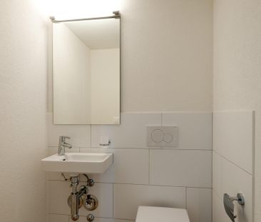 Helle 3.5-Zimmer-Wohnung mit Seeblick an der Seestrasse in Thalwil - Photo 5