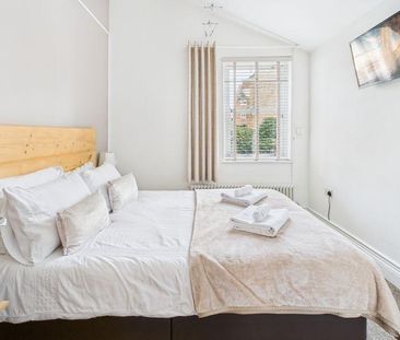 3 bedroom end of terrace house to rent - Photo 6