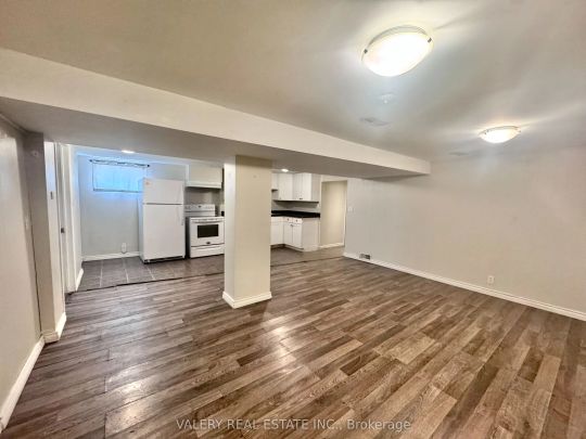 936 Somerville Street #Lower - Photo 1