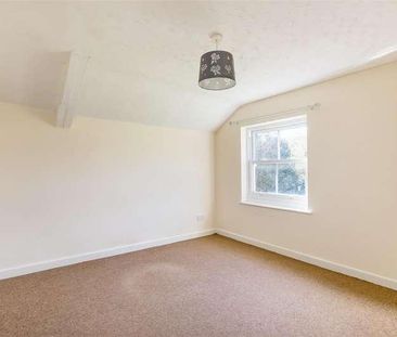 Church Road, Oldbury-on-severn, BS35 - Photo 4