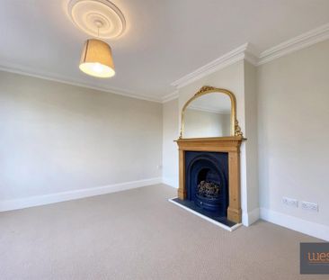 Larkhill, Wantage - Photo 2