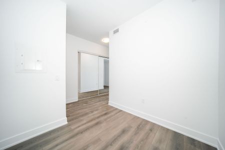 For Lease - 9000 Jane Street Unit# 1003, Vaughan, Ontario - Photo 3
