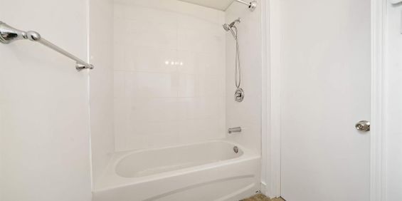 2 CH - 1 SDB - Montréal - $1,615 /mo - Photo 3
