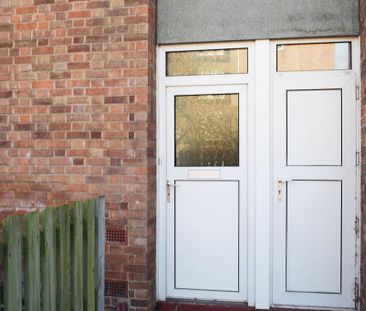 3 bedroom maisonette to rent - Photo 4