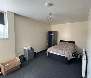 Room in a Shared Flat, Birmingham, B33 - Photo 1