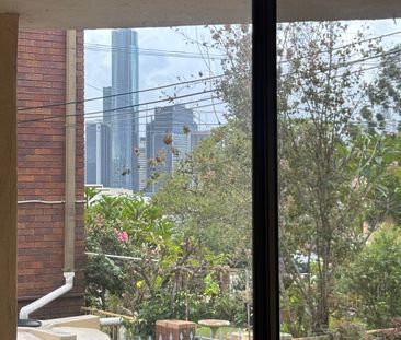 Highgate Hill - Photo 5