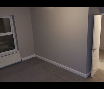 3 Bed Terraced House, Zoar Street, LS27 - Photo 3