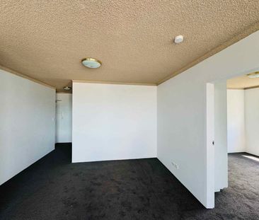 ONE BEDROOM UNIT (WITH CARSPACE) IN THE HEART OF NEWTOWN! - Photo 6