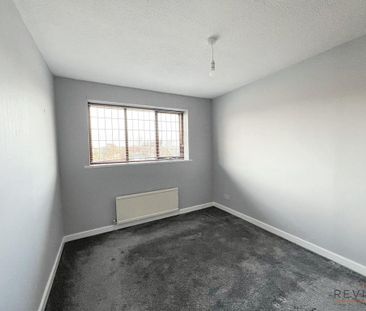 4 bedroom detached house to rent - Photo 5