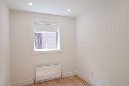 4390 Grand Boulevard - Photo 4