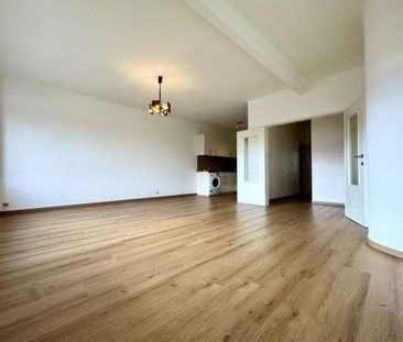 Appartement te huur in Elsene voor € 1.450 met 2 slaapkamers - Photo 1