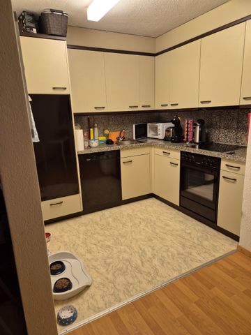 Living in the best location! - Photo 4