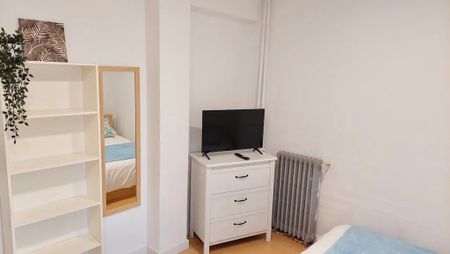 Avenida de Baviera, Madrid, Community of Madrid 28028 - Photo 4