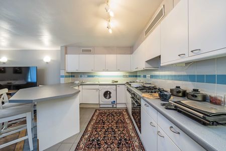 Kensington Gardens Square, Notting Hill, W2, London - Photo 3