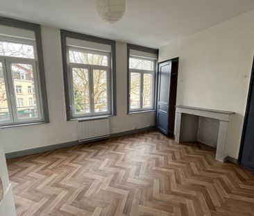 Location Appartement 1 pièce 31m² LILLE 59000 - Photo 2