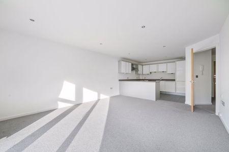 Woolsack Way, Godalming - 2 bedrooms Property for lettings - Seymours - Photo 2