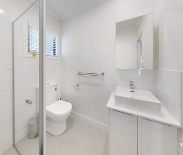 “Fully furnished one-bedroom apartments with electricity, NBN, wate... - Photo 4