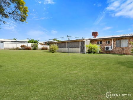 3 Bedroom Lowset Brick Home - Photo 5