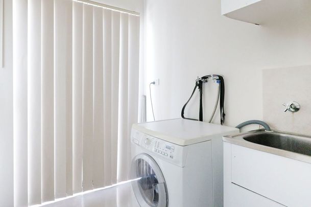 Comfortable 3-Bedroom Home in Prime Location - Photo 1