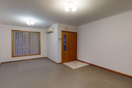 2/40 Moira Street, Adamstown NSW 2289 - Photo 4