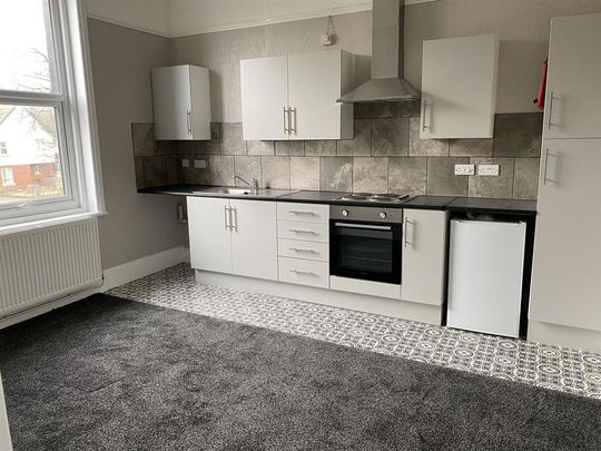 1 bedroom property to rent - Photo 1
