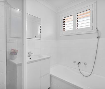 A well looked after home - Photo 2