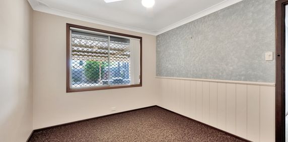 Secure Family Home - Photo 2