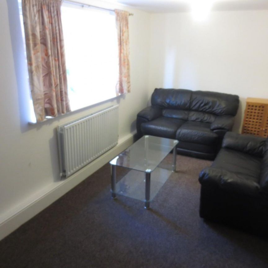 4 bedroom House To Let - Photo 1