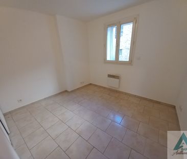 Location Appartement 3 pièces 50m² CUGES LES PINS 13780 - Photo 4