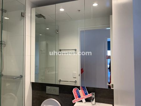 6 Bed Townhouse City View - Photo 4