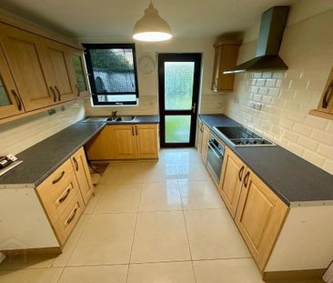 42 Kings Drive, Newtownabbey, BT37 0DG - Photo 6