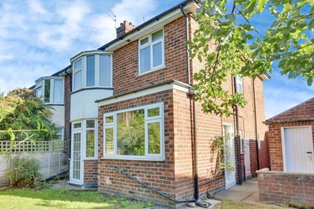 3 bedroom semi-detached house to rent - Photo 5