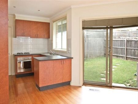 5/39 Bamfield Road, Heidelberg Heights VIC 3081 - Photo 4