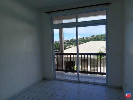 Location Appartement 4 pièces 78m² PAPEETE 98714 - Photo 2