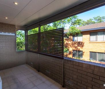 Sleek, Stylish & Superbly Located Apartment in Jamisontown - Photo 5