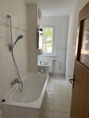 Kuschelige 3-Raum-Wohnung wartet auf eine kleine Familie - Photo 1