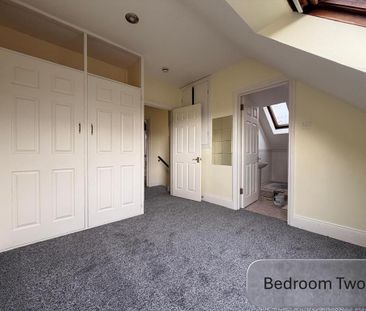 3 bedroom apartment to rent - Photo 2