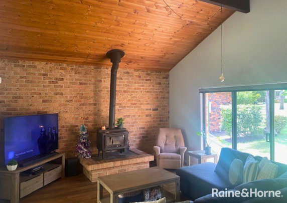 Family Comfort in a Quiet Neighbourhood - Photo 1