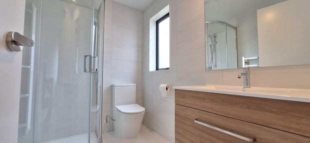 Brand new over the Shore. - Photo 1