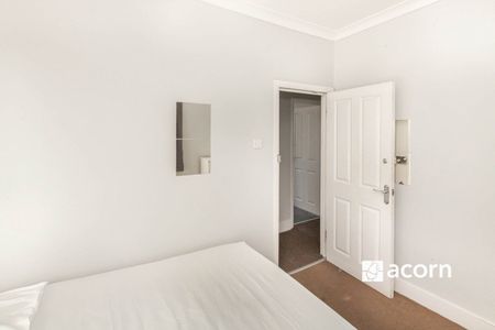 Pennethorne Road, London, SE15 - Photo 2