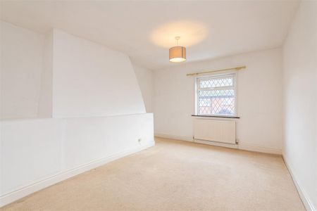 2 bed House - Mid Terrace To Let - Photo 4