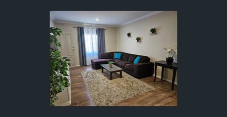 Stunningly refurbished & furnished!! - Photo 2