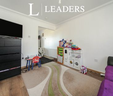 2 bedroom house to rent Fareham Way, Houghton Regis, Dunstable, Bed... - Photo 4