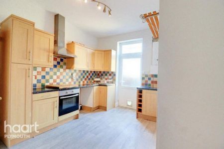 3 bedroom terraced house to rent - Photo 5