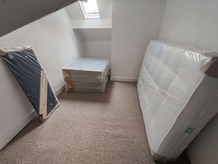 2 bedroom apartment to rent - Photo 5