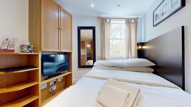 1 bedroom flat to rent - Photo 1