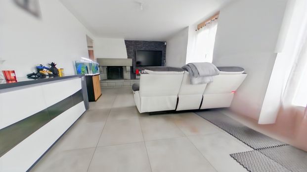 Location Maison 5 pièces 120m² MEZIERES SUR COUESNON 35140 - Photo 1